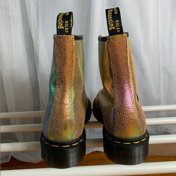 Dr. Martens Women's 1460 Sand Rainbow Ray Boots (NEW) - Picture 9 of 11